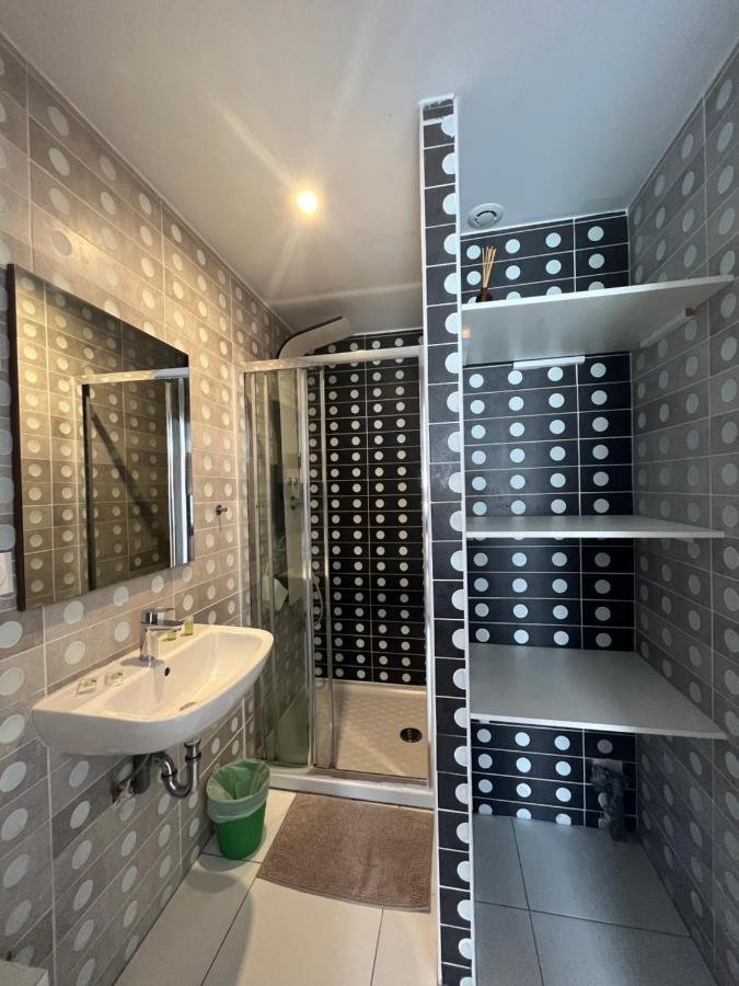 Appartement 4 Personnes, Aeroport Marseille Marignane Dış mekan fotoğraf